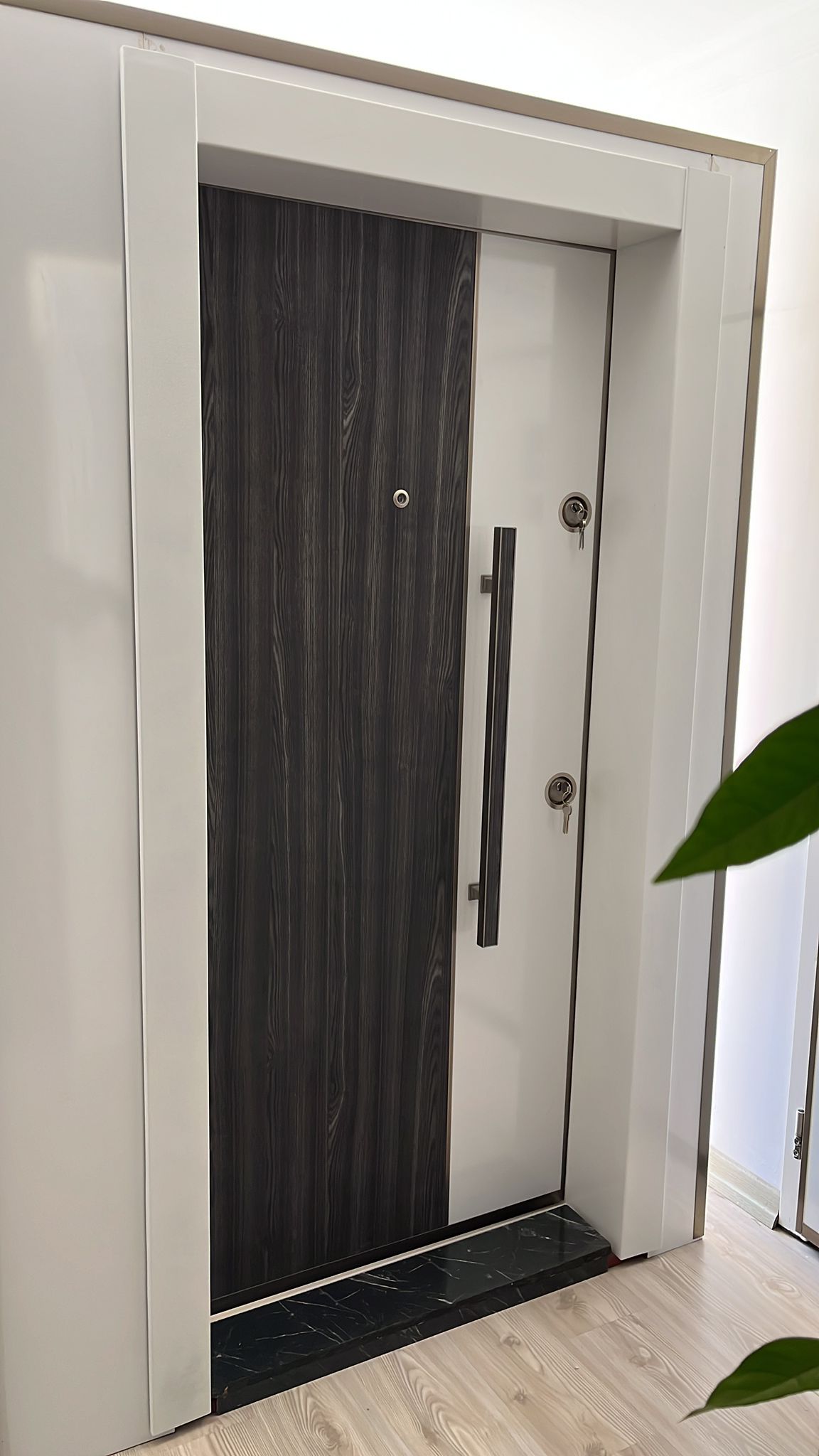 Premium Villa Kapısı